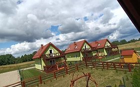 Zielona Ostoja - domy całoroczne z własną linią brzegową